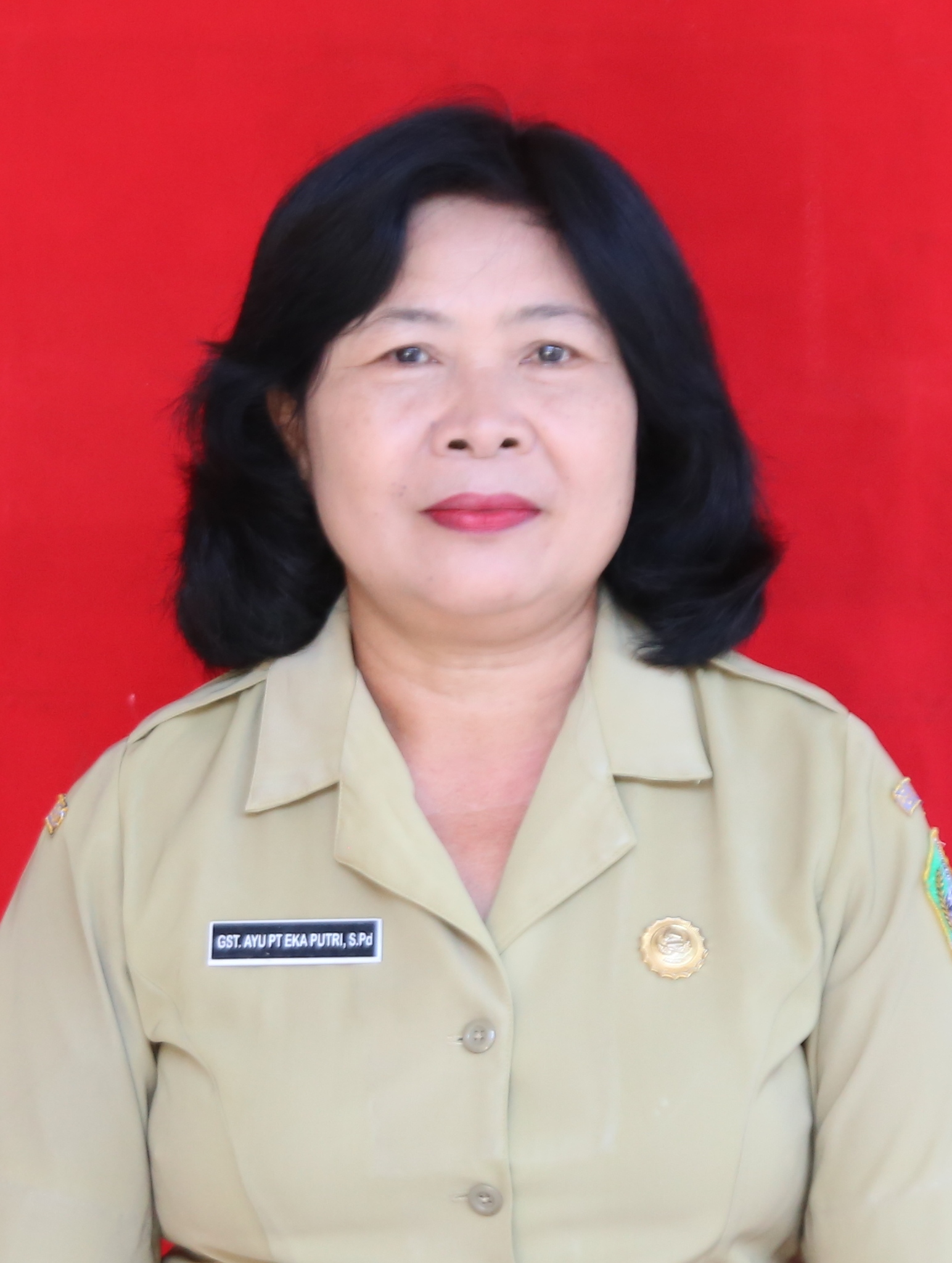 <center>Guru<br>Gst Ayu Pt Eka Putri, S.Pd<br>196606231988032011</center>