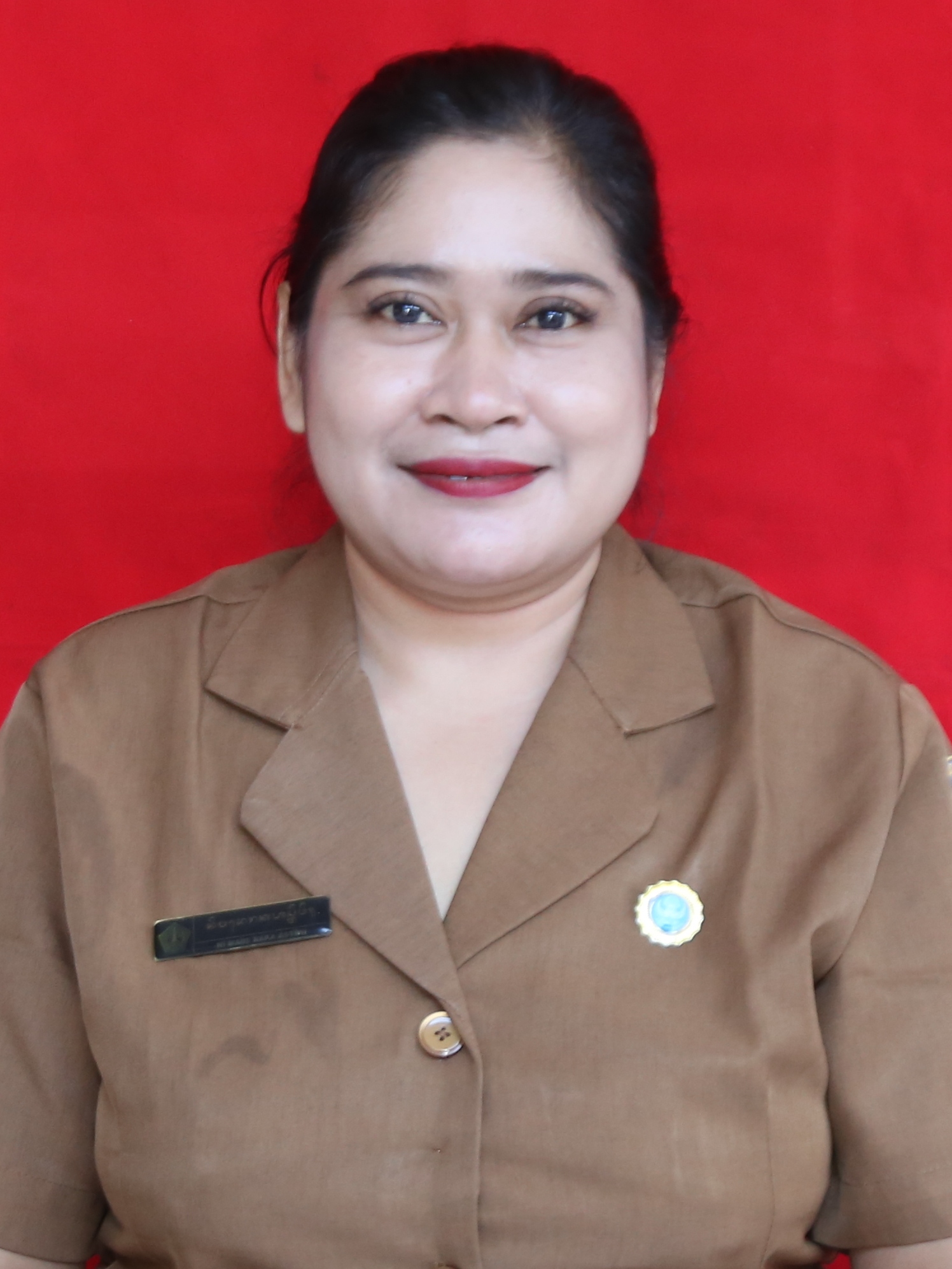 <center>Guru <br>Ni Made Raka Astiwi, S.Ag<br>197405102009022003</center>